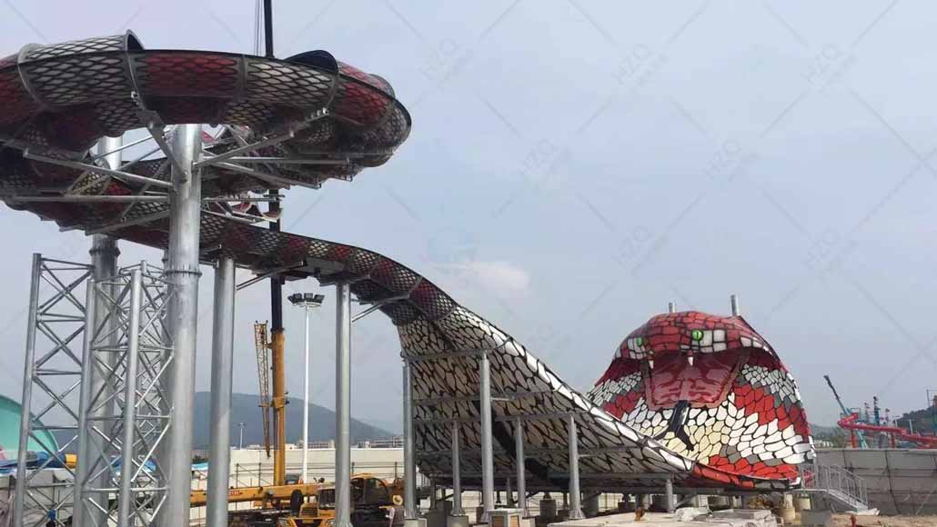 眼镜蛇滑梯2.jpg